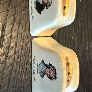 Valley Forge PA Souvenir Salt and Pepper Shakers